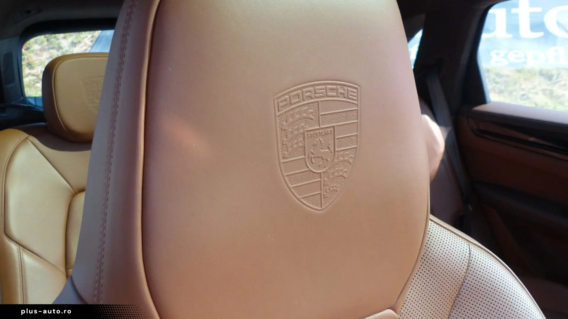 PORSCHE Cayenne S tolle Farbkombi Pano Sport Design