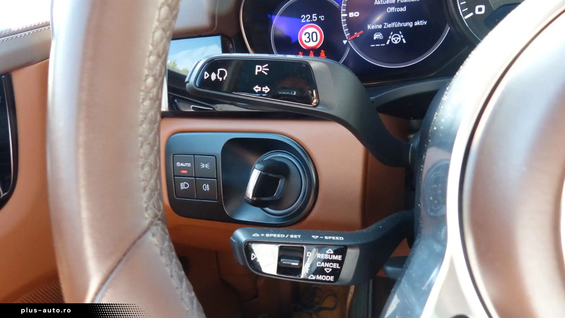 PORSCHE Cayenne S tolle Farbkombi Pano Sport Design