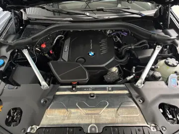 BMW X3 xDri 20d M Sport--DrivingProf AHK Pano HeadUp