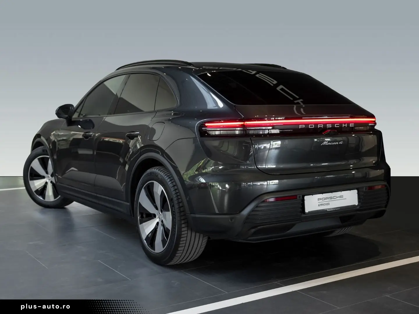 PORSCHE Macan 4 Surround View Luftfederung Panoramadach
