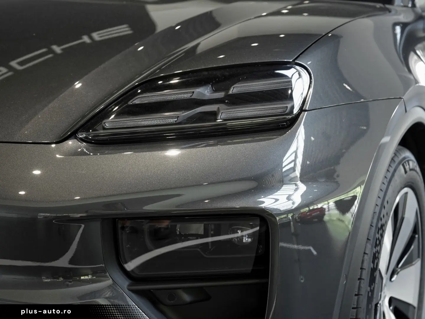PORSCHE Macan 4 Surround View Luftfederung Panoramadach