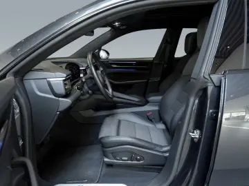 PORSCHE Macan 4 Surround View Luftfederung Panoramadach