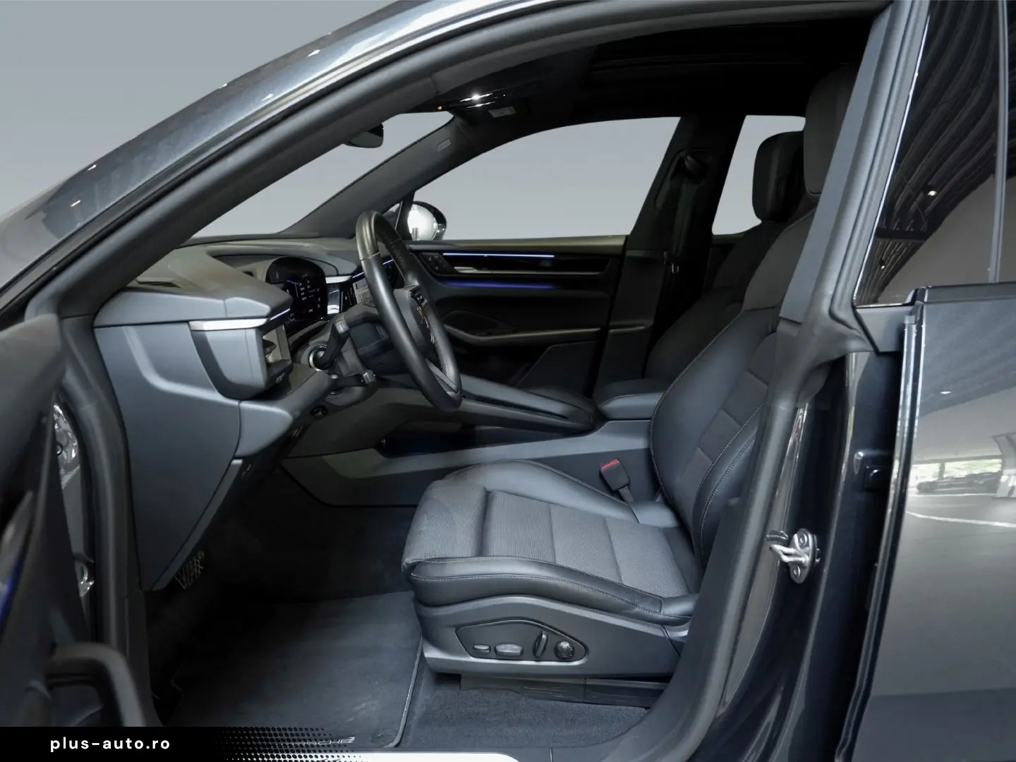 PORSCHE Macan 4 Surround View Luftfederung Panoramadach