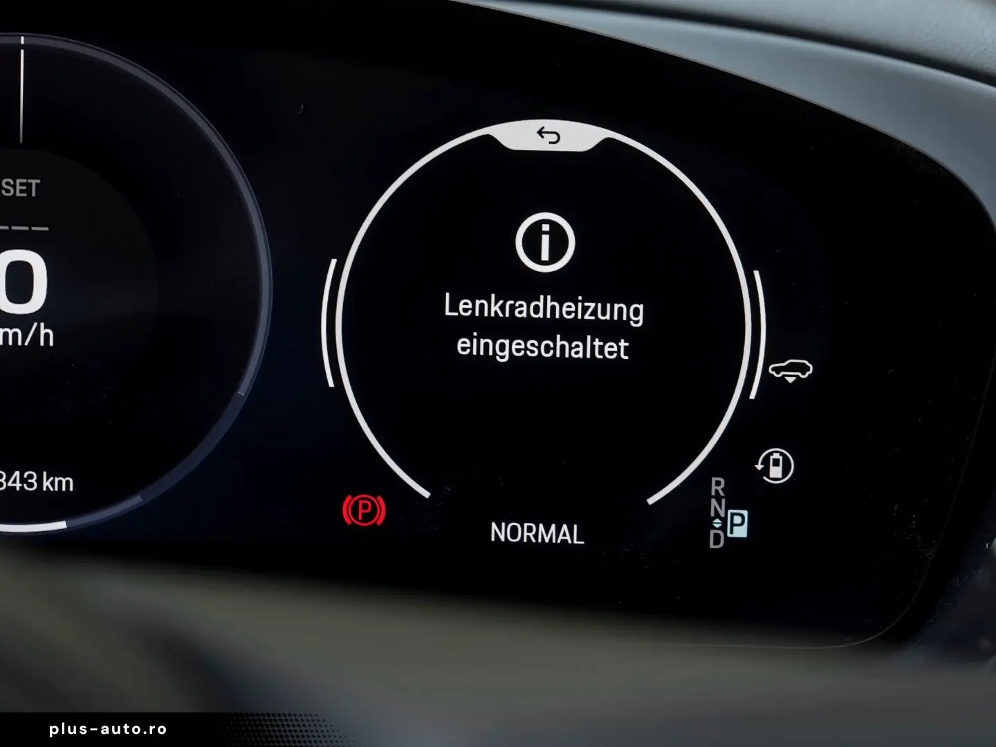 PORSCHE Macan 4 Surround View Luftfederung Panoramadach
