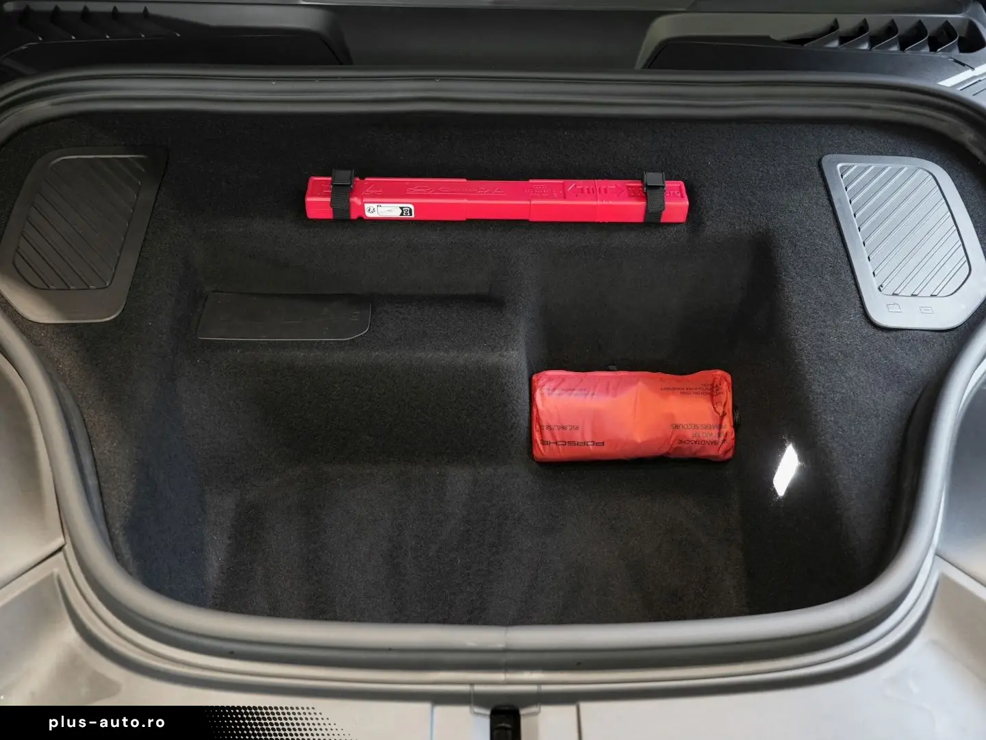 PORSCHE Macan 4 Surround View Luftfederung Panoramadach