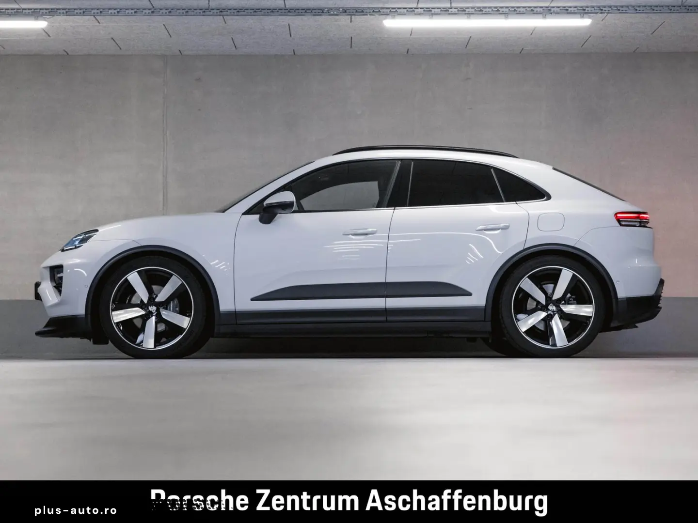 PORSCHE Macan 4 Electric Panoramadach Servolenkung Plus