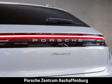 PORSCHE Macan 4 Electric Panoramadach Servolenkung Plus