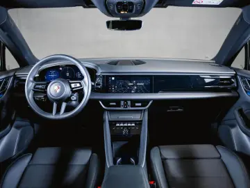 PORSCHE Macan 4 Electric Panoramadach Servolenkung Plus