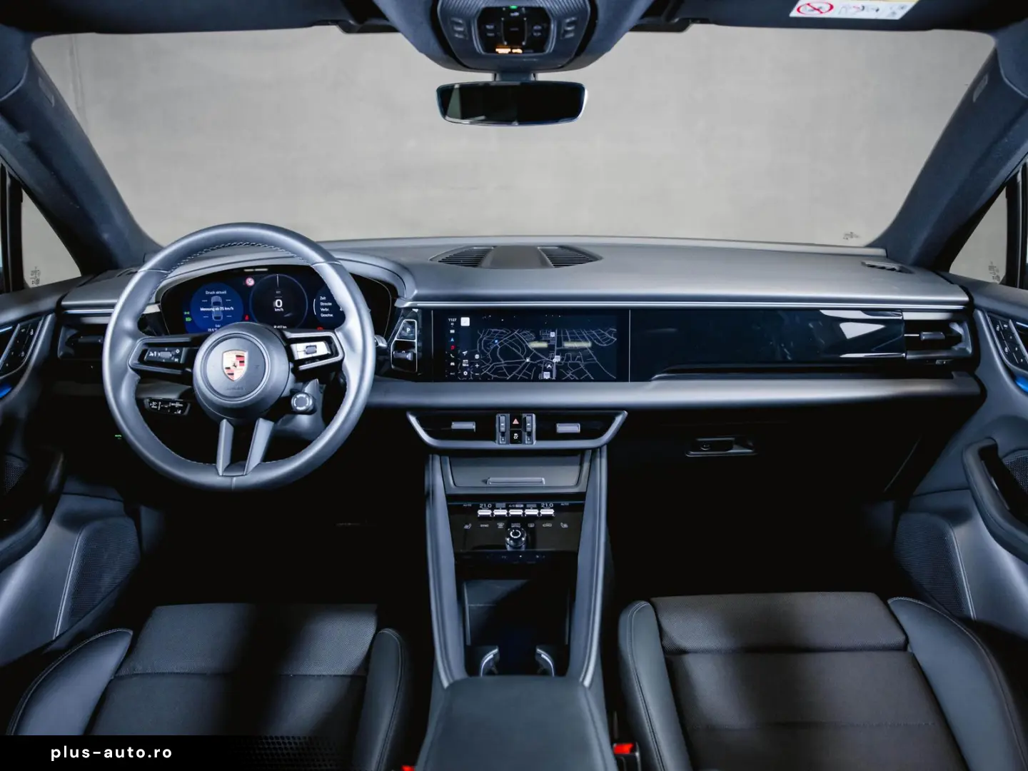 PORSCHE Macan 4 Electric Panoramadach Servolenkung Plus