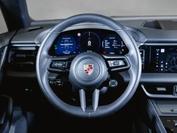 PORSCHE Macan 4 Electric Panoramadach Servolenkung Plus