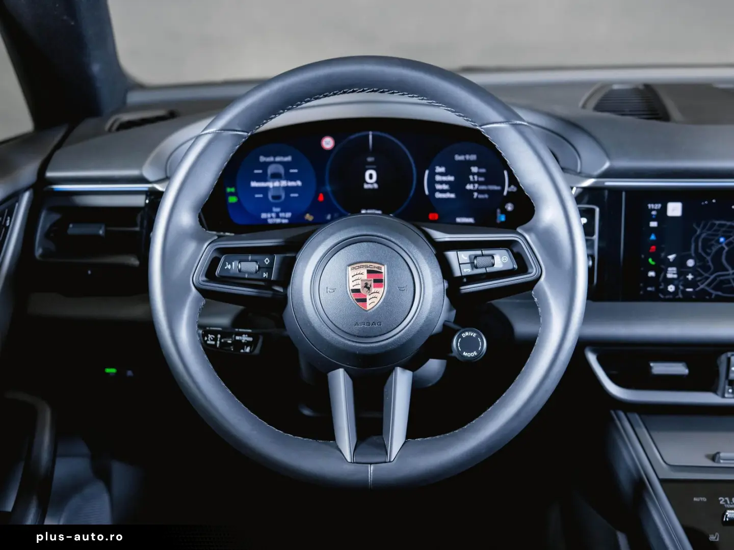 PORSCHE Macan 4 Electric Panoramadach Servolenkung Plus