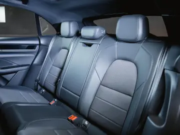 PORSCHE Macan 4 Electric Panoramadach Servolenkung Plus