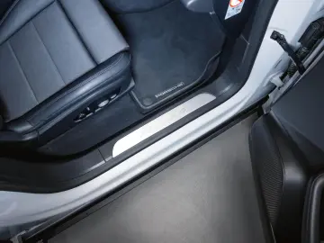 PORSCHE Macan 4 Electric Panoramadach Servolenkung Plus