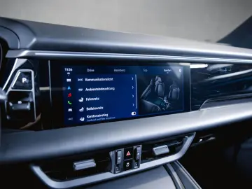 PORSCHE Macan 4 Electric Panoramadach Servolenkung Plus