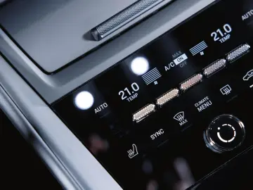 PORSCHE Macan 4 Electric Panoramadach Servolenkung Plus