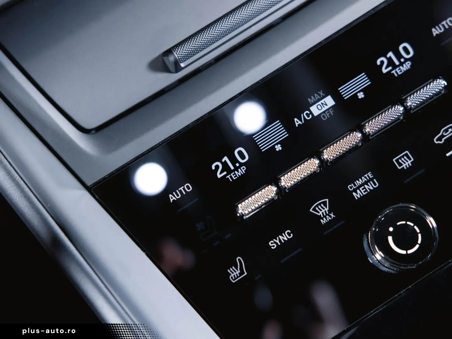 PORSCHE Macan 4 Electric Panoramadach Servolenkung Plus