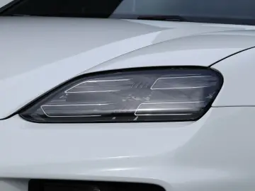 PORSCHE Macan 4 Abstandstempomat SurroundView LED-Matrix