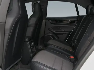 PORSCHE Macan 4 Abstandstempomat SurroundView LED-Matrix
