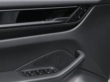 PORSCHE Macan 4 Abstandstempomat SurroundView LED-Matrix