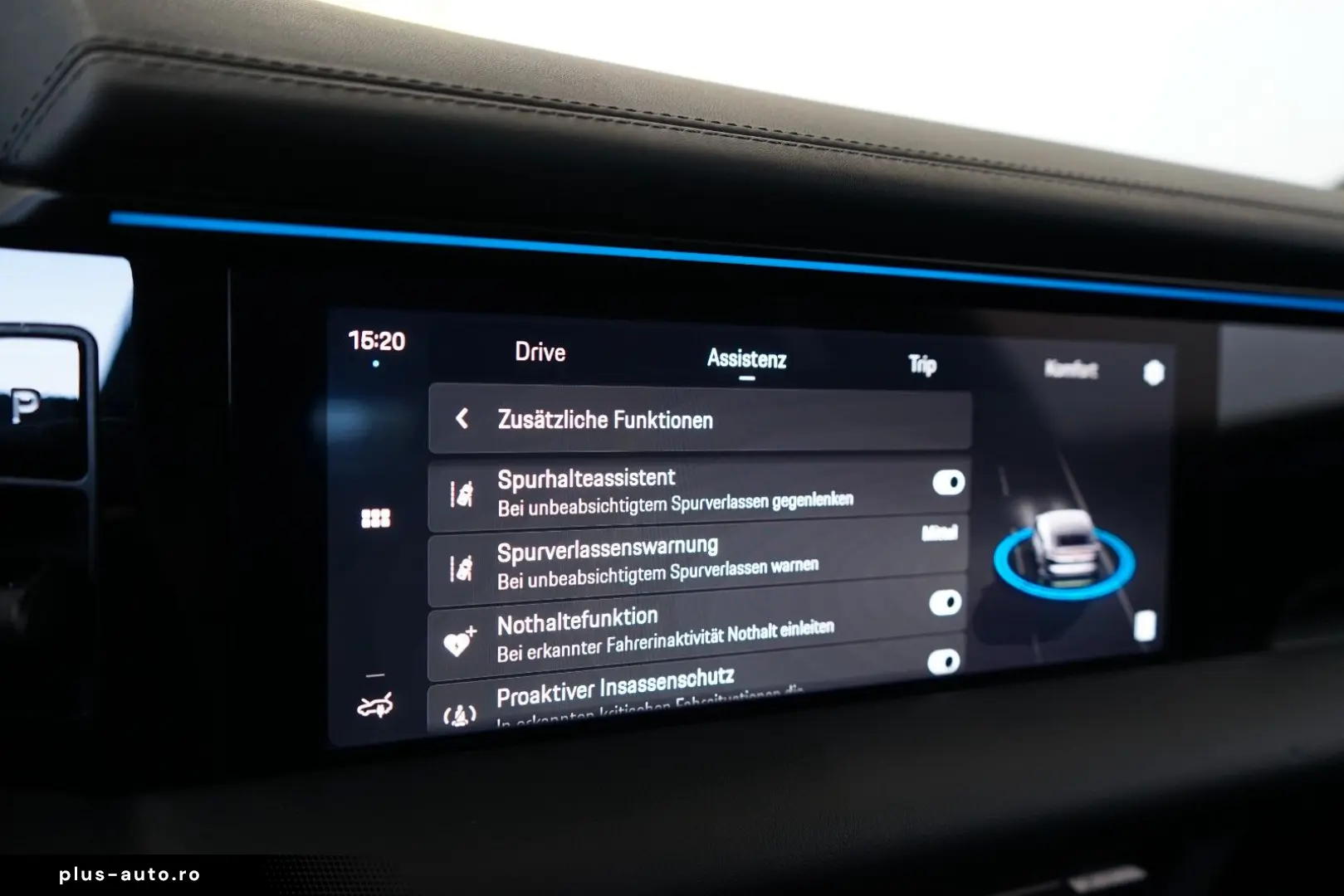 PORSCHE Macan 4 Electric LUFT PANO 18W MATRIX ACC HAL 21