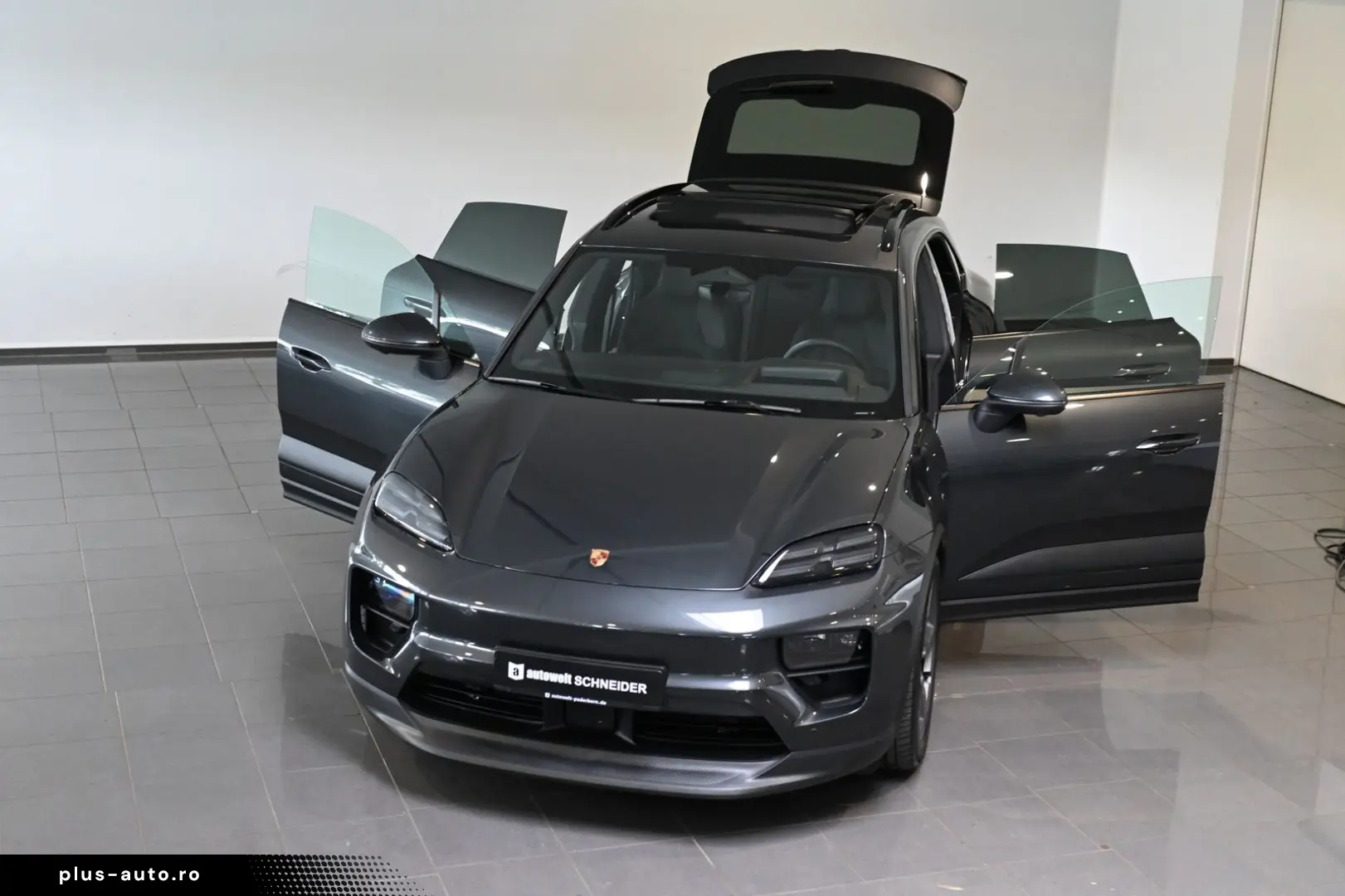 PORSCHE Macan 4 AHK Luftfederung Pano ACC HUD 21-Zoll