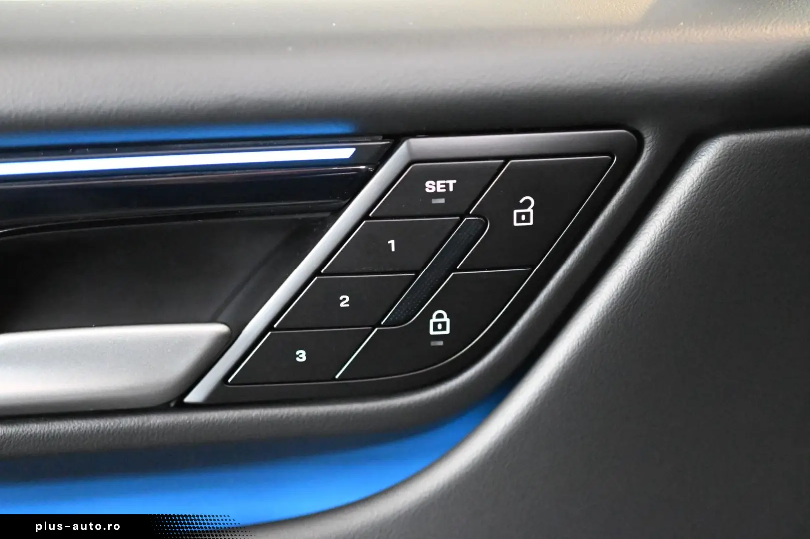 PORSCHE Macan 4 AHK Luftfederung Pano ACC HUD 21-Zoll