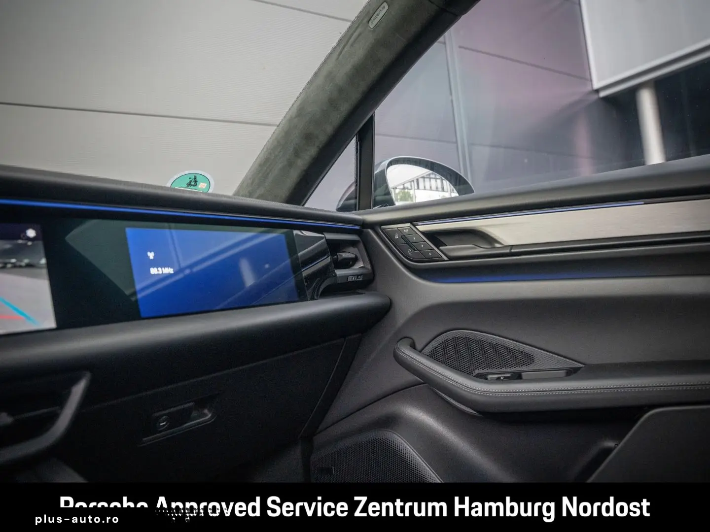 PORSCHE Macan Turbo Panorama BOSE 22-Zoll Sport Sound