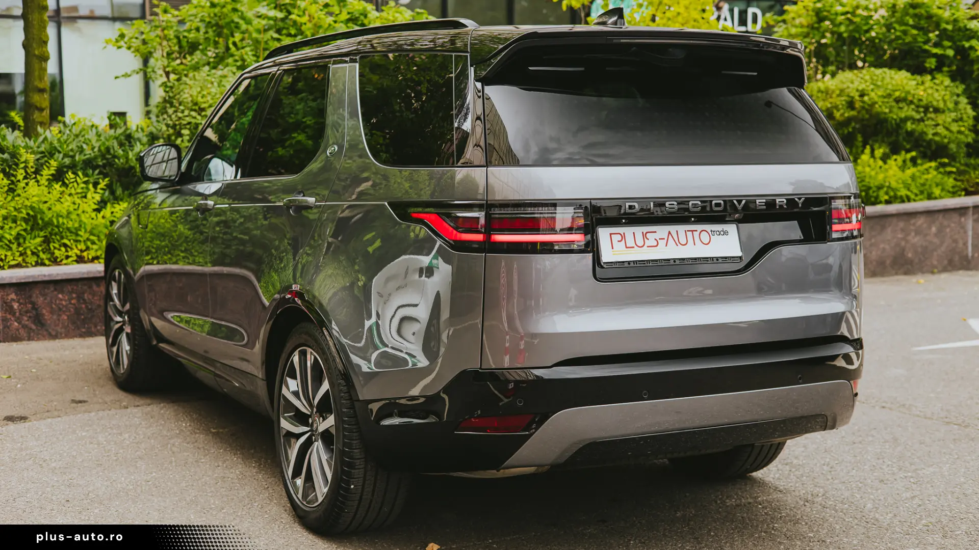 Land Rover Discovery 5 Dynamic SE D300 AWD
