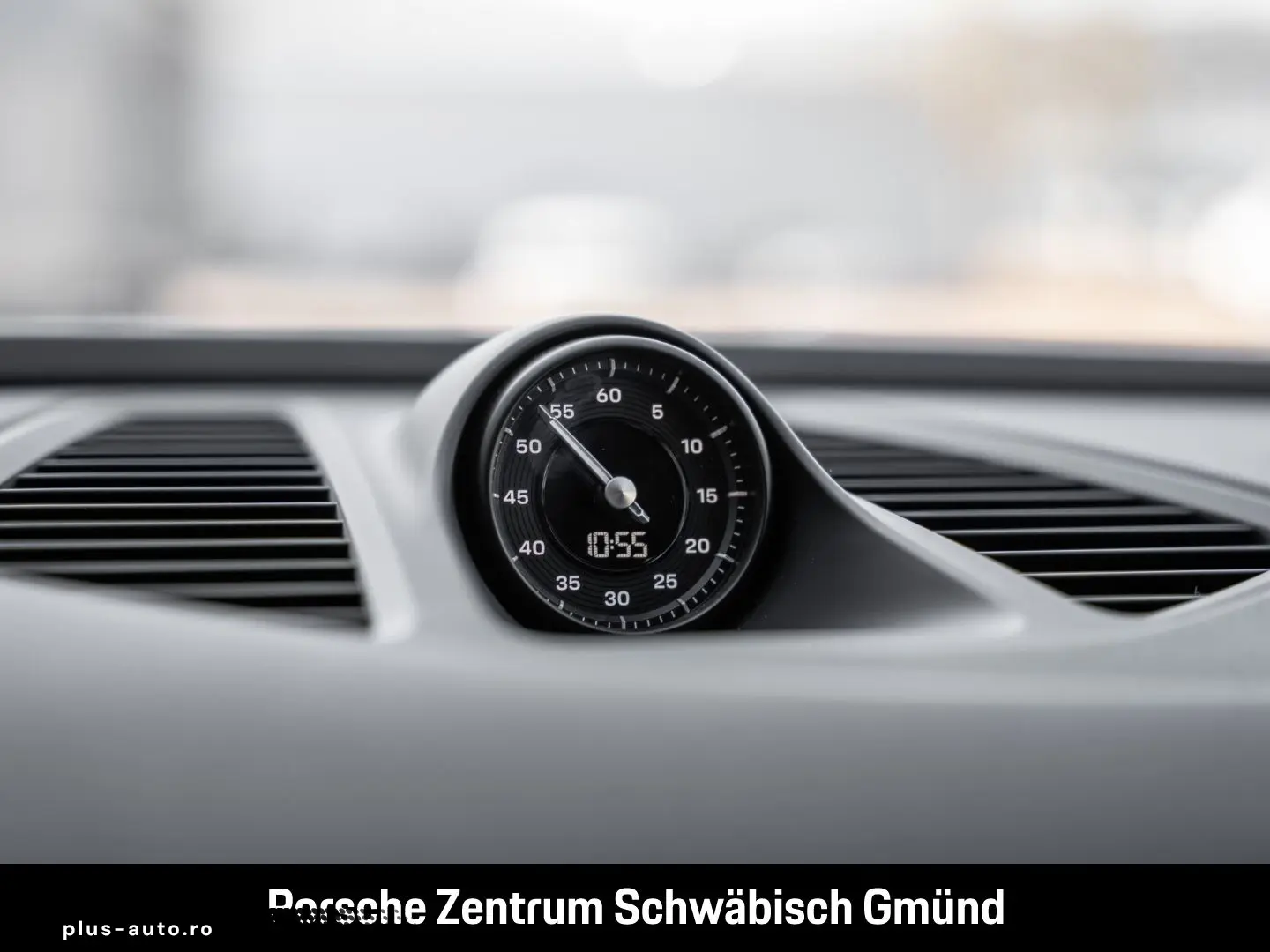 PORSCHE Macan 4 LEDmatrix SurroundView BOSE Luftfederung
