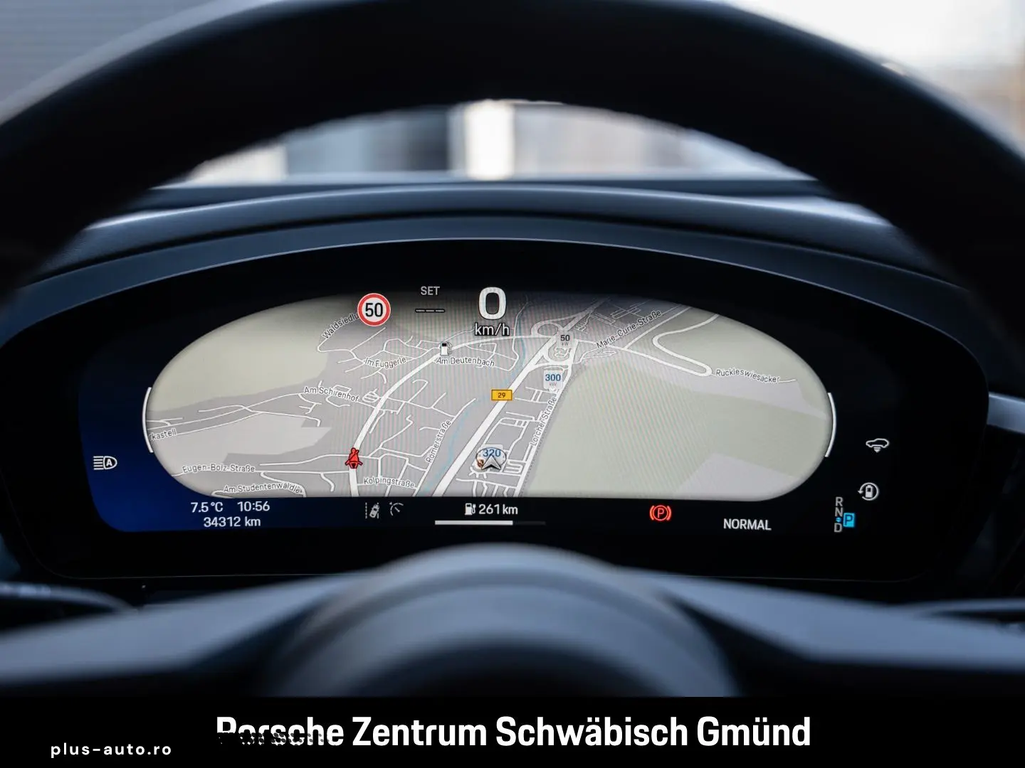 PORSCHE Macan 4 LEDmatrix SurroundView BOSE Luftfederung