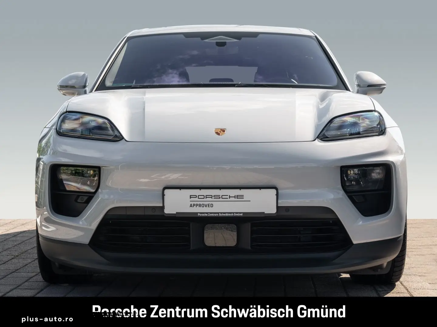 PORSCHE Macan 4 InnoDrive Surround-View BOSE PASM 21-Zol