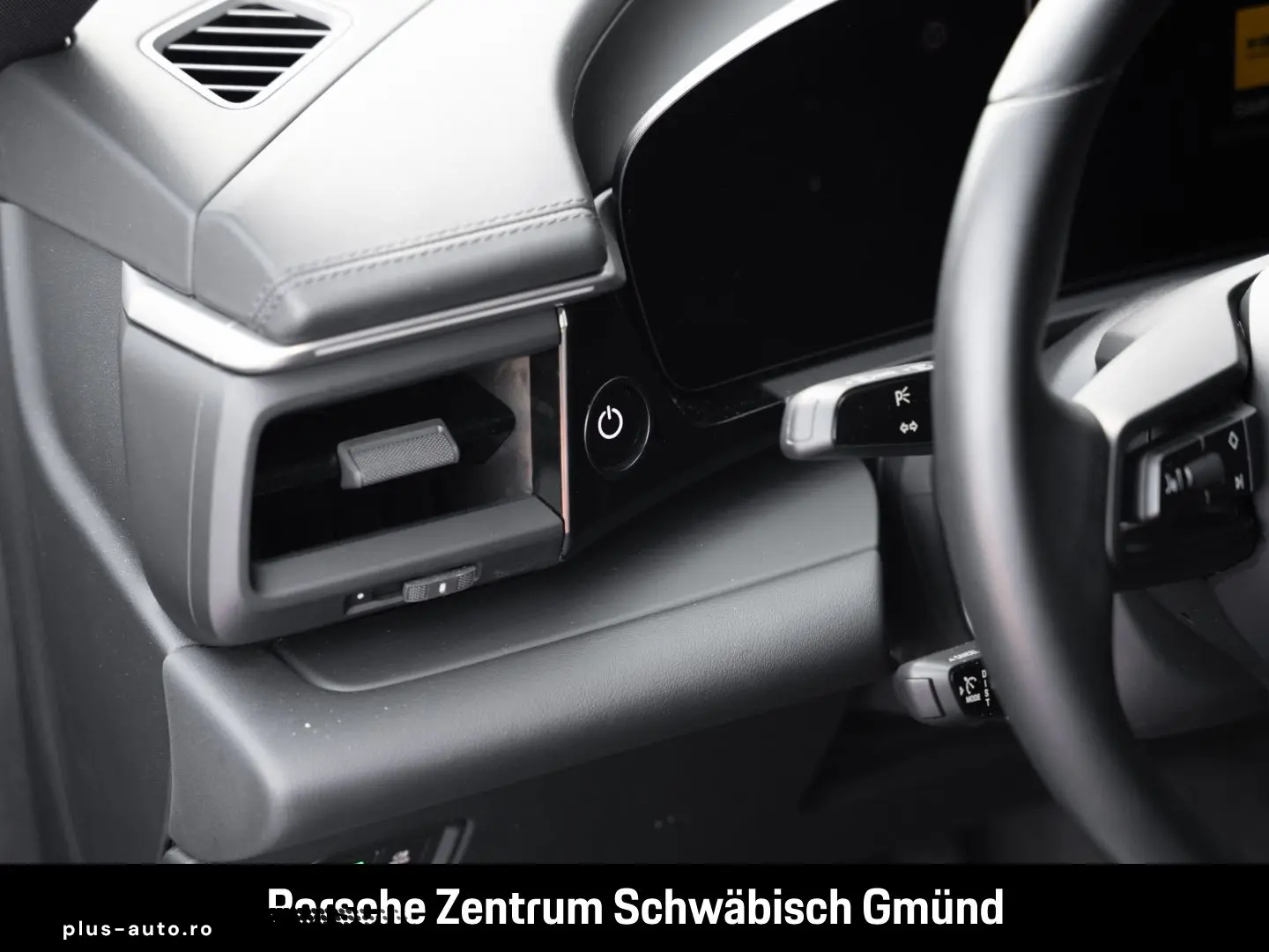 PORSCHE Macan 4 InnoDrive Surround-View BOSE PASM 21-Zol