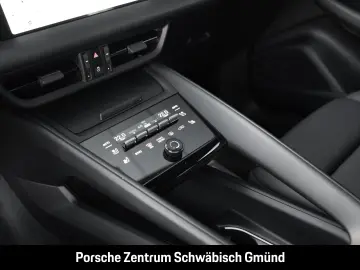 PORSCHE Macan 4 InnoDrive Surround-View BOSE PASM 21-Zol