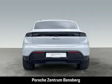PORSCHE Macan 4 Electric
