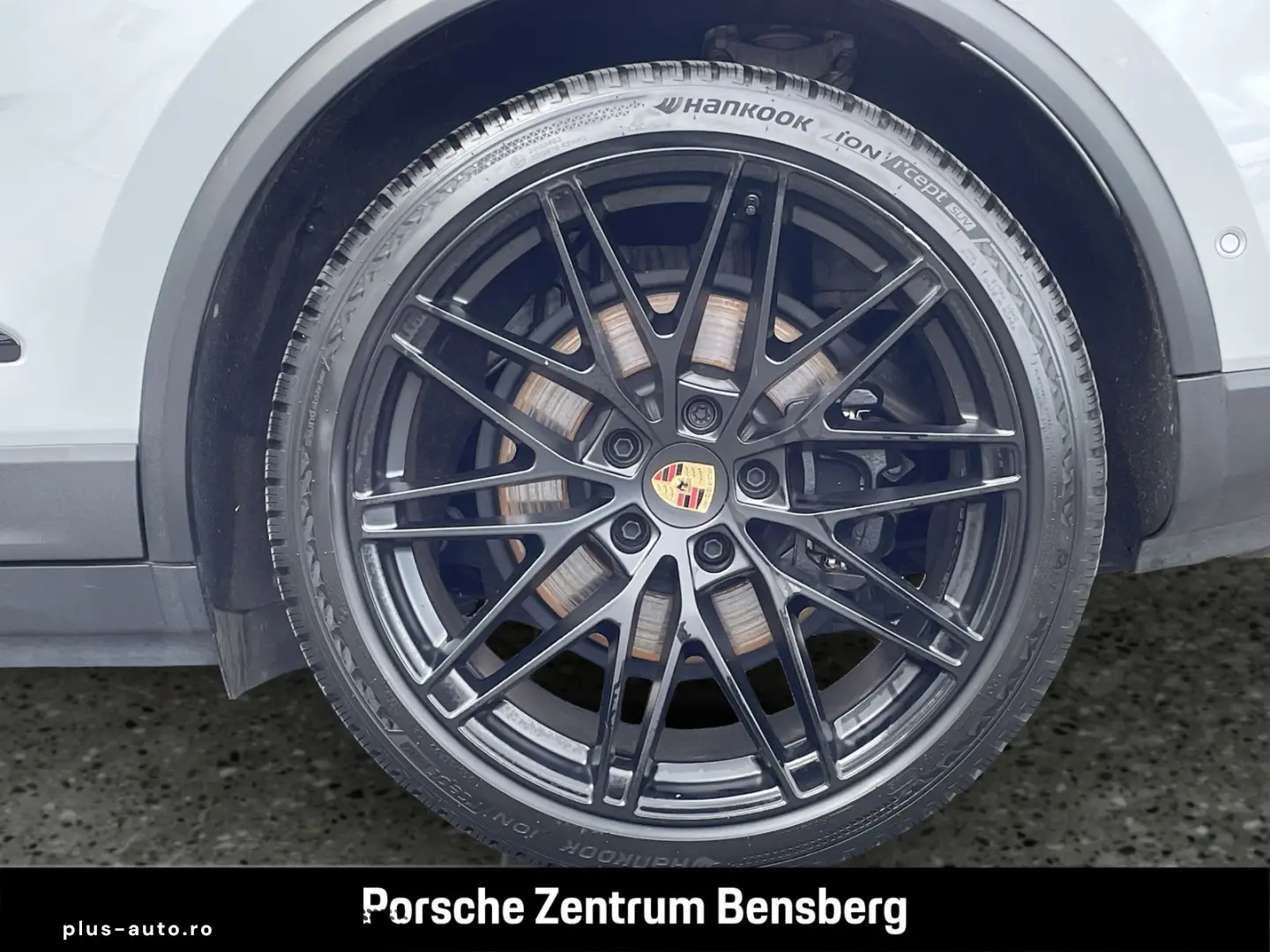 PORSCHE Macan 4 Electric