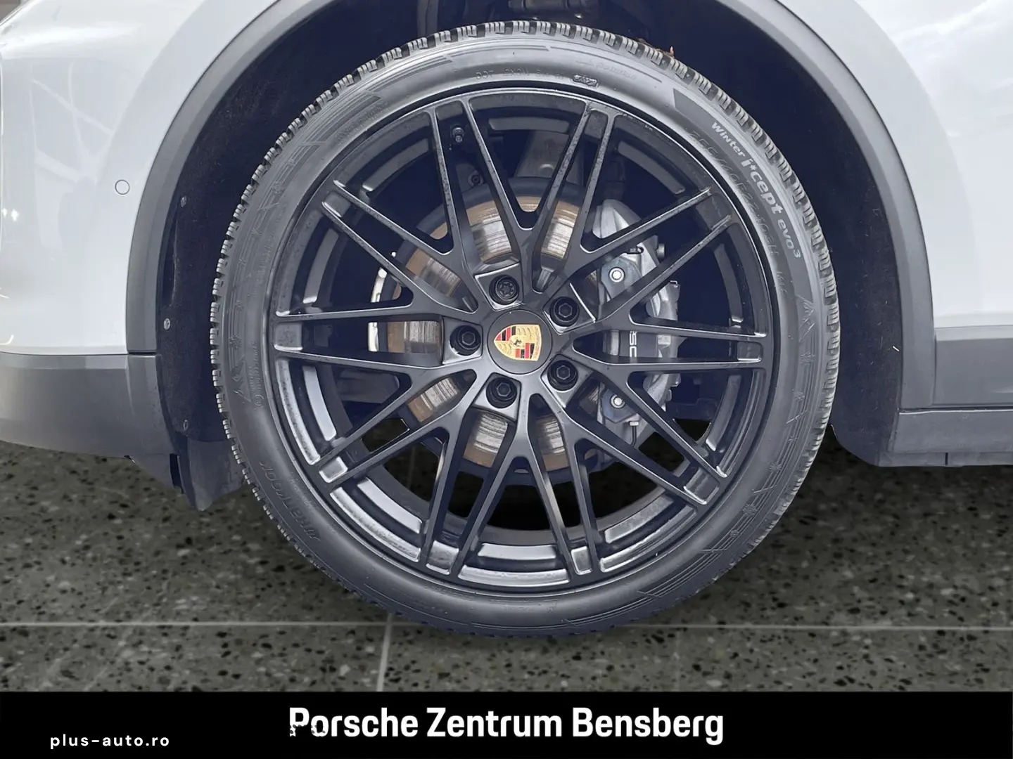 PORSCHE Macan 4 Electric