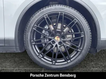 PORSCHE Macan 4 Electric