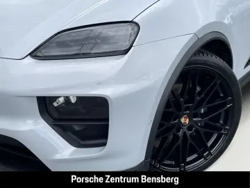 PORSCHE Macan 4 Electric