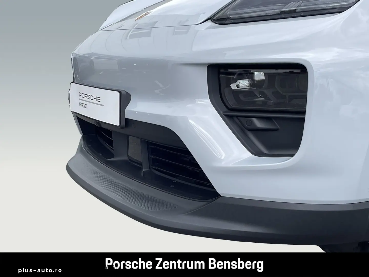 PORSCHE Macan 4 Electric