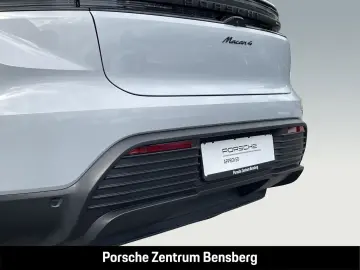 PORSCHE Macan 4 Electric