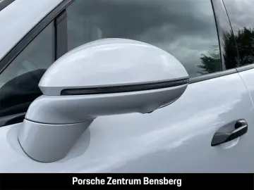 PORSCHE Macan 4 Electric