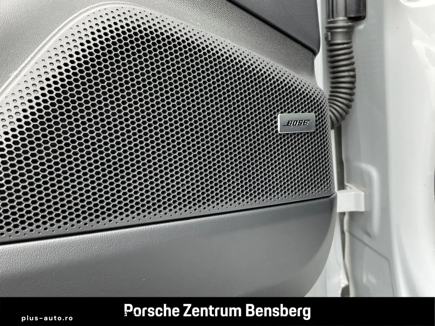 PORSCHE Macan 4 Electric