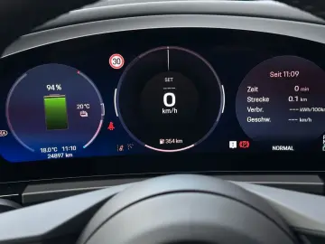 PORSCHE Macan 4 360  InnoDrive Matrix PANO PASM