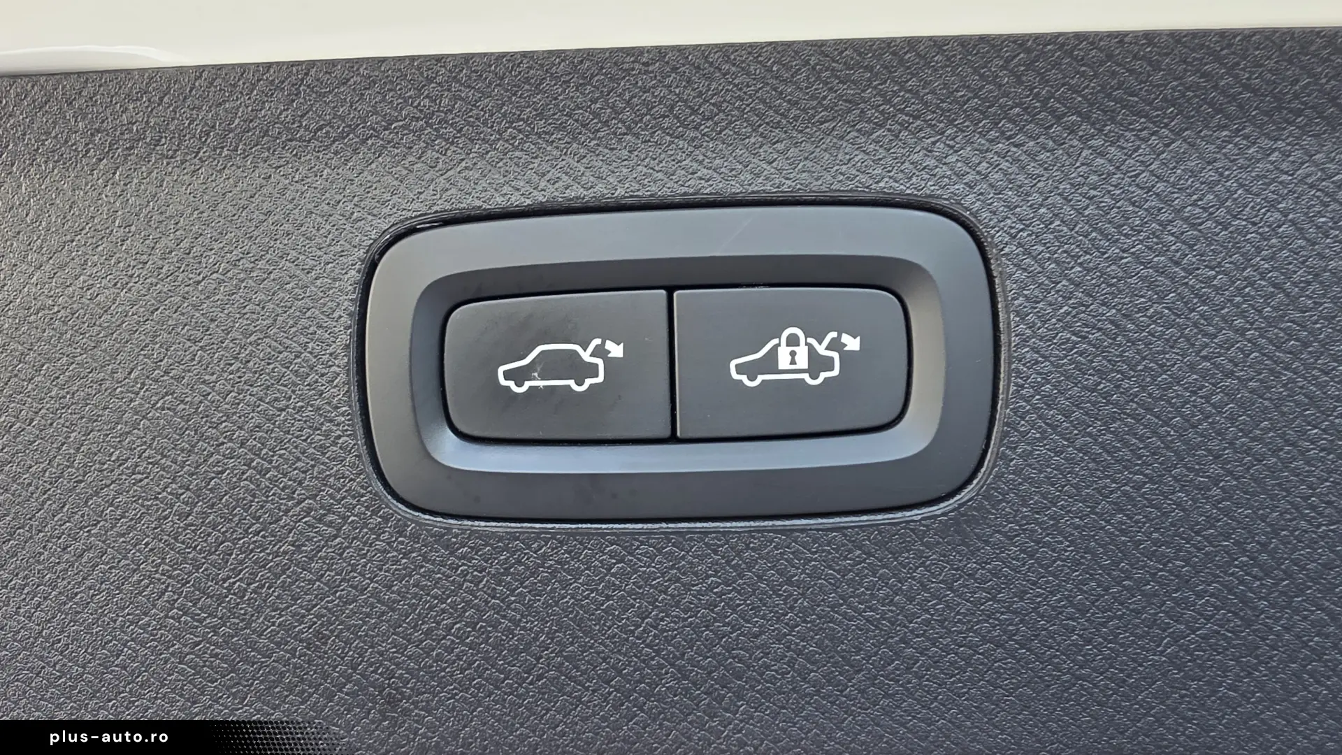 Volvo XC90 T5 Inscription 250 CP  Plug In Aut 8tr