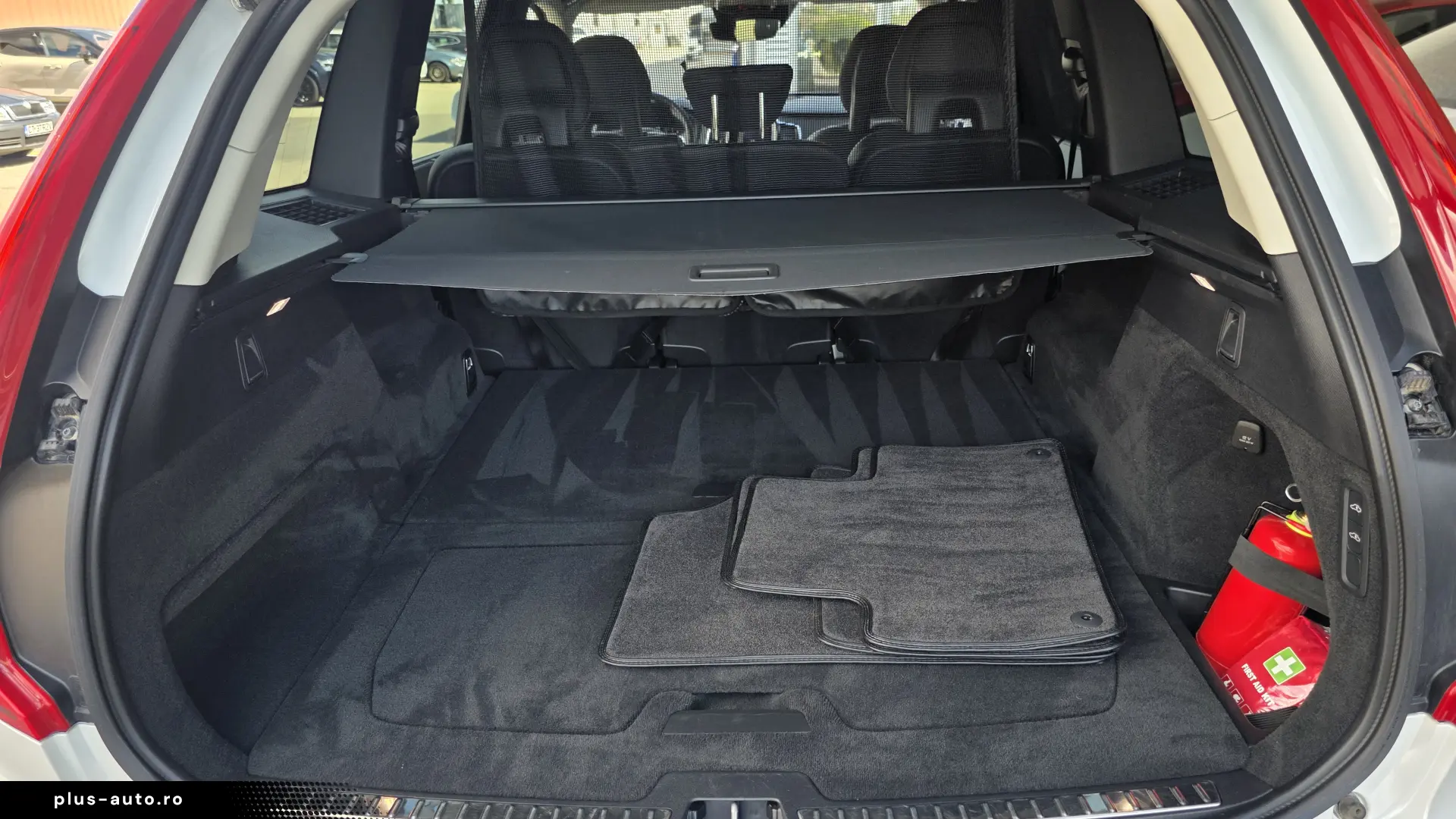 Volvo XC90 T5 Inscription 250 CP  Plug In Aut 8tr
