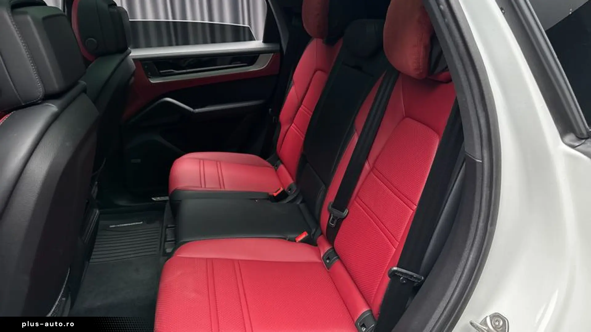 PORSCHE CAYENNE E-HYBRID