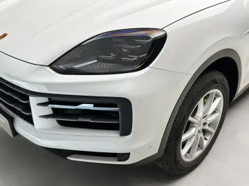 PORSCHE CAYENNE E-HYBRID