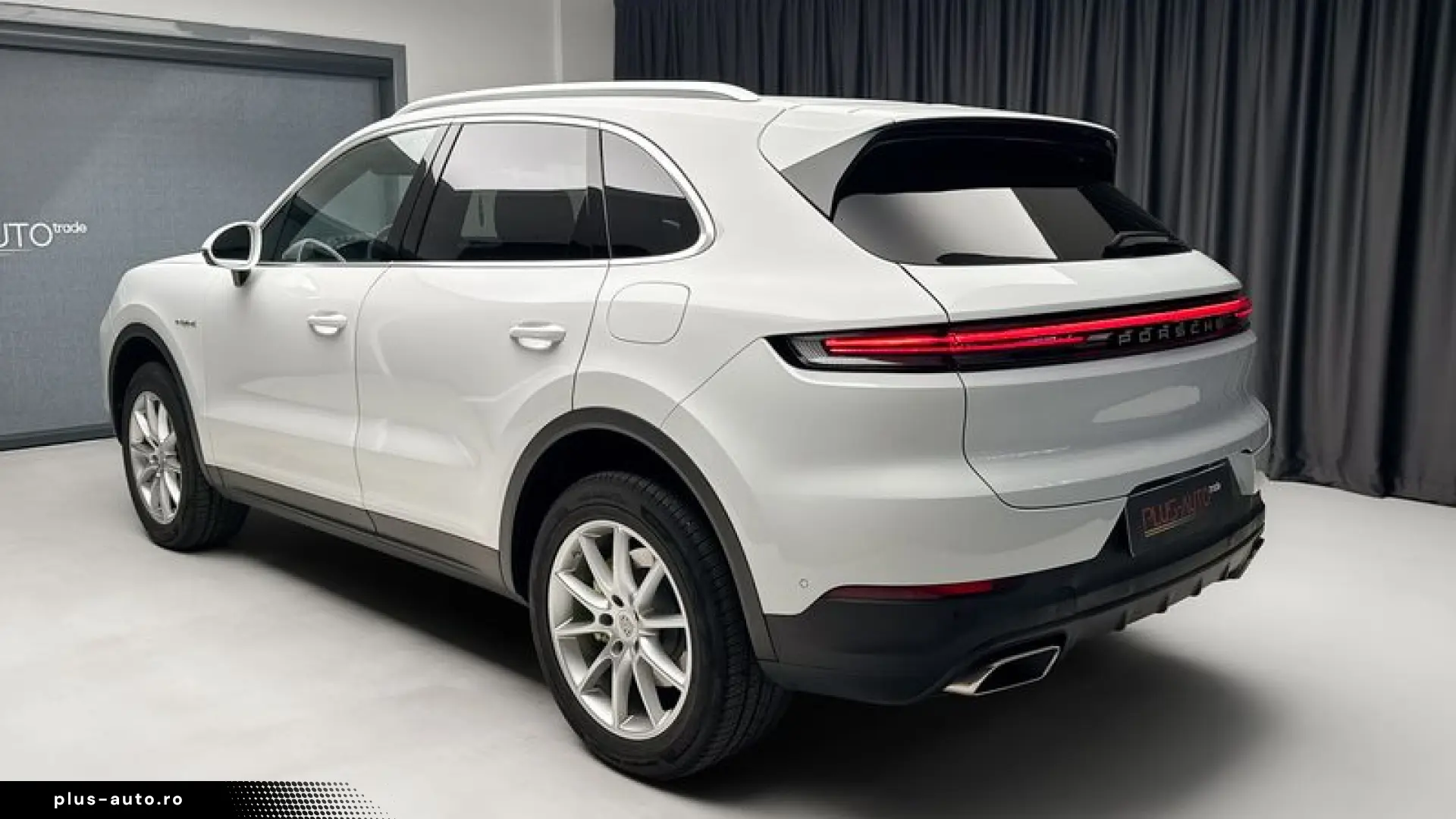 PORSCHE CAYENNE E-HYBRID
