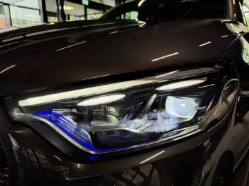MERCEDES-BENZ GLC 300 d 4MATIC Coupé AMG MBUX Memory…