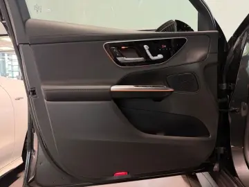 MERCEDES-BENZ GLC 300 d 4MATIC Coupé AMG MBUX Memory…